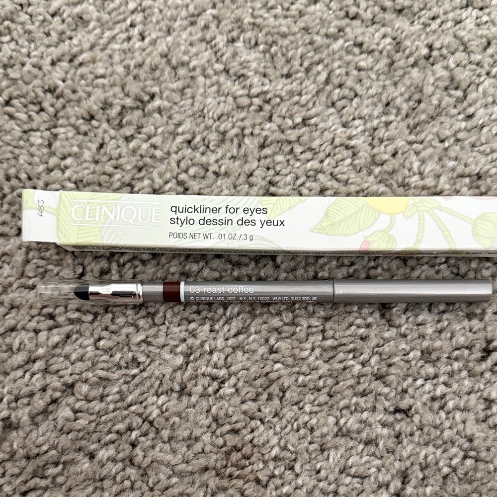 Clinique Quickliner for Eyes in White and Green Packaging